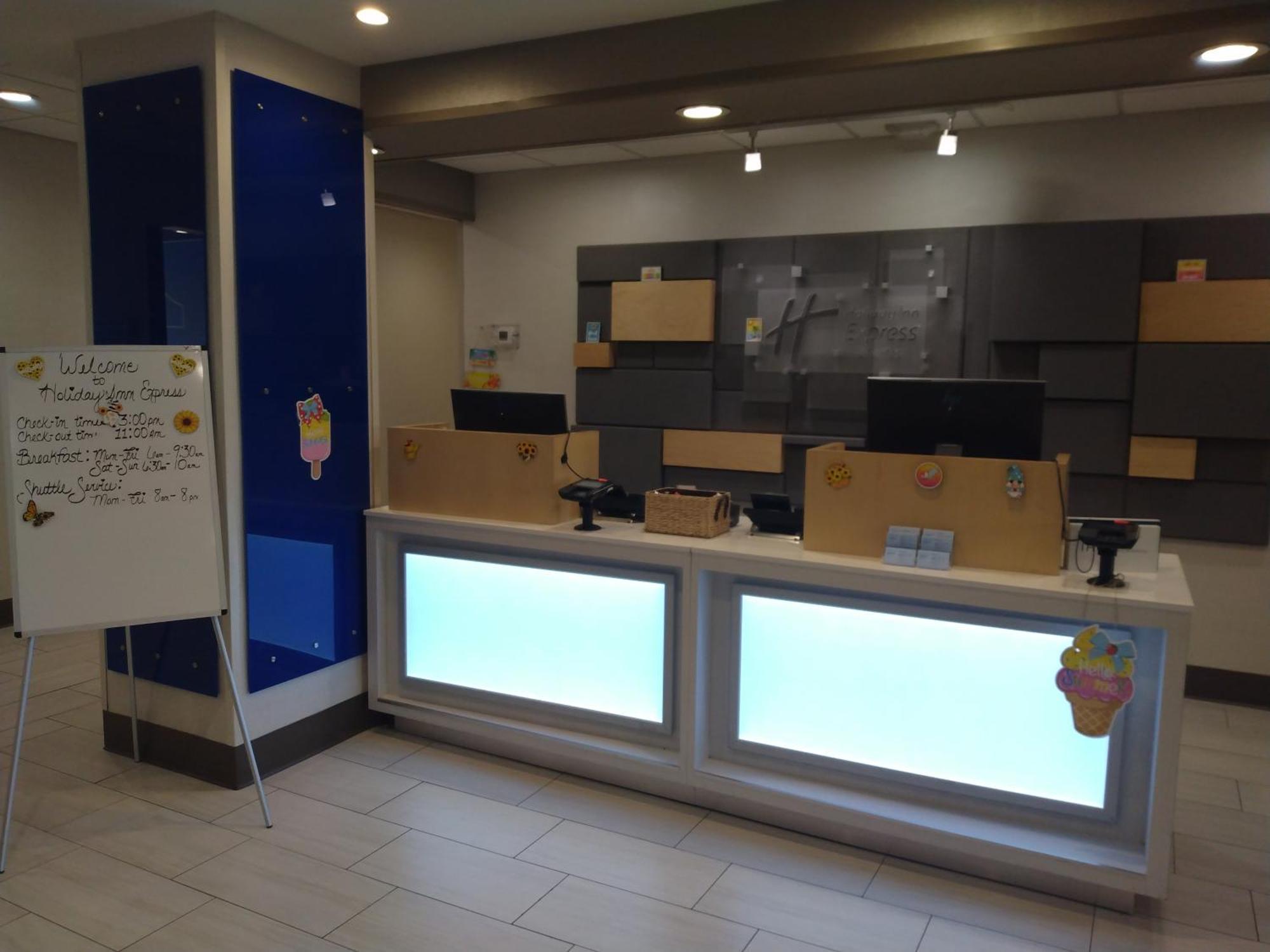 Holiday Inn Express Hotel & Suites Albuquerque Midtown By Ihg Экстерьер фото